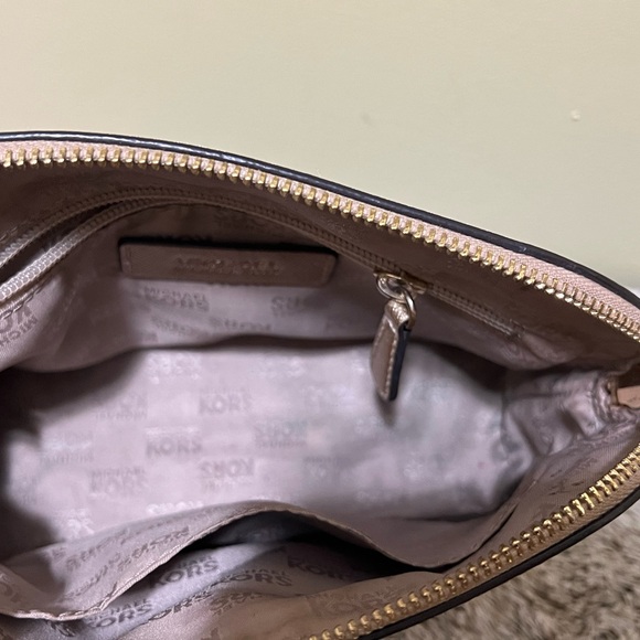 Michael Kors Jet Set Medium Logo Dome Crossbody Bag Gold NWOT - Picture 3 of 6